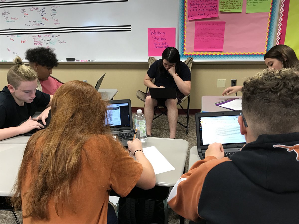 Learn_AndGo's tweet photo. Writing stations for #definitionessay @CTMSBulldogs @NorthwestISD #WeAreChisholm https://t.co/qeCbEFwnpZ