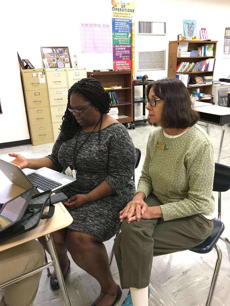 kpatrick1217's tweet photo. For once @lpatrickmath is the one sharing the tech knowledge 😄 @MsVincentsClass @EXCELTeamOne https://t.co/tkoPZ58l74