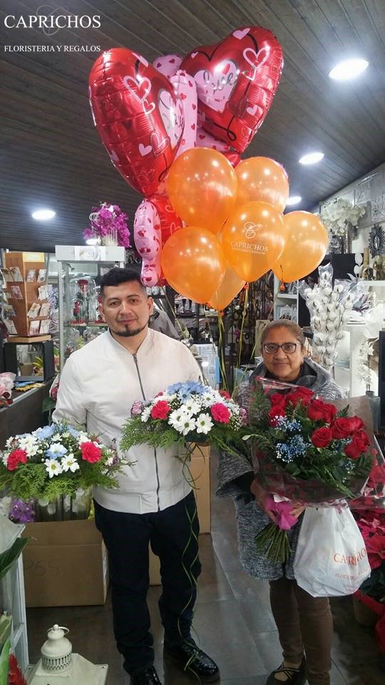 florescapricho's tweet photo. Un gran recibimiento se llevará su mujer al entrar en casa #DetallesQueEnamoran <3
Gracias por contar con nosotras para ese precioso momento! https://t.co/SMx8KpYZQv