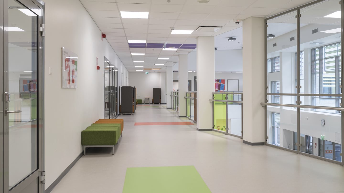 EnstoGroup on Twitter: "We delivered 700 pcs of Diana Flat fixtures to this new era school and nursery in Lappeenranta, Finland! And it looks good! #LED #school #betterlife #lighting @LEDiMaster https://t.co/bOOW7G0goz