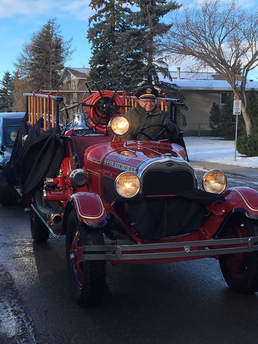 GaleKatchur's tweet image. @fsfddc So proud of the Fort Saskatchewan Firefighters for giving Walter Thomas such a beautiful farewell tribute.  The Honour Parade &amp;amp; Honour Guard was very special.