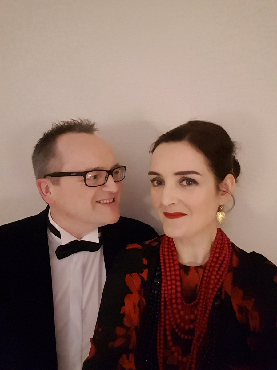 NualaNiC's tweet photo. Gorge night at the @BGEIBAS with literary lovelies galore ❤ #bgeibas #wearingirish #chupi https://t.co/WjNRmURCxL