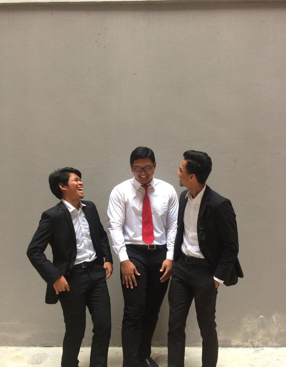 muaaaaadz's tweet photo. #mgt162 #donepresentation #doneacah #bukanselalu https://t.co/ScFDrSrk9R