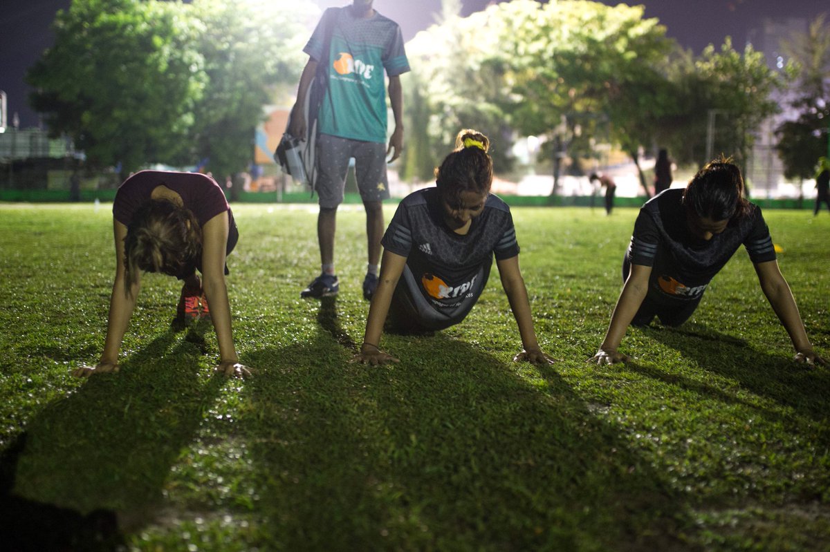 Moooshan's tweet photo. #TWIT8AL teams attending the #FitnessBootcamp by @trainwithkai to improve body power and athletic workouts #healthylifestyle #chasinggoalstogether #TeamworkMakesTheDreamWork 

📸 @AbdullaAbeedh https://t.co/gou89ArzS7