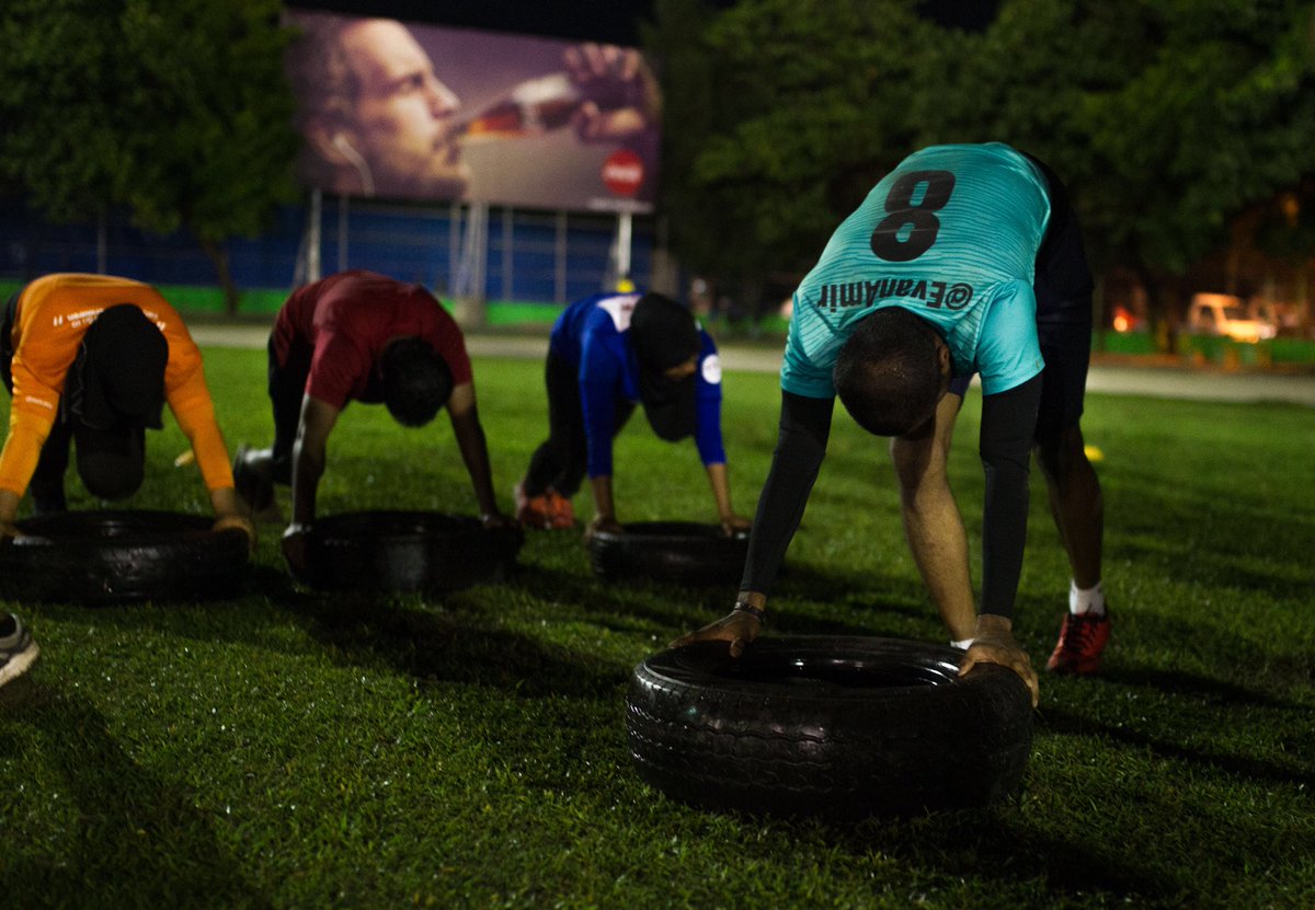 Moooshan's tweet photo. #TWIT8AL teams attending the #FitnessBootcamp by @trainwithkai to improve body power and athletic workouts #healthylifestyle #chasinggoalstogether #TeamworkMakesTheDreamWork 

📸 @AbdullaAbeedh https://t.co/gou89ArzS7