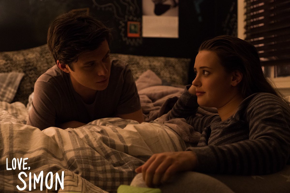 20thCenturyFR's tweet photo. On a tous besoin d'une confidente ! Katherine Langford est Leah dans #LOVESIMON https://t.co/kYIxpY9pem