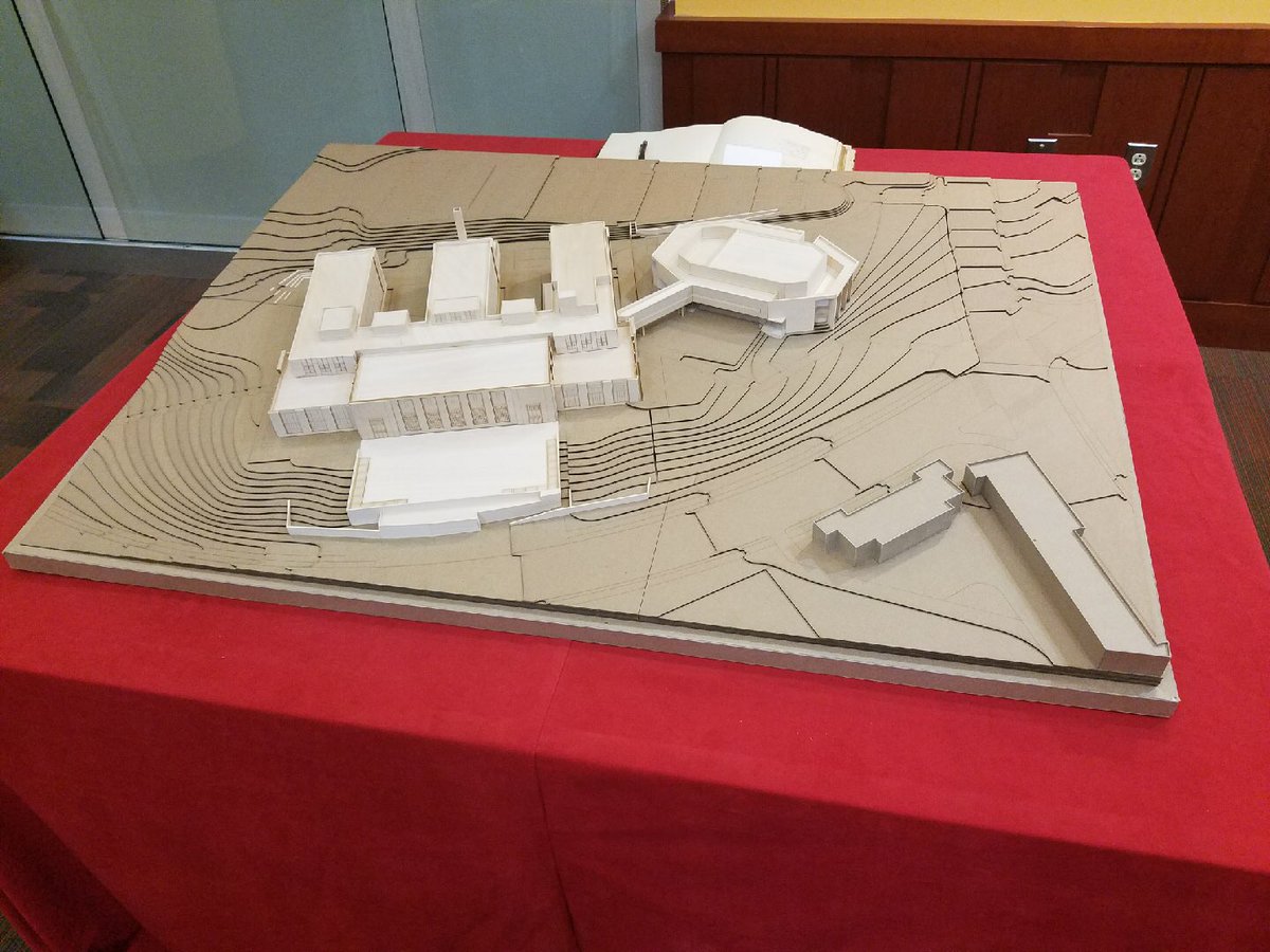 PHLschools's tweet photo. Central HS and @Centralalums announced plans for the “Leading the Way for Innovation Creativity” project to expand and renovate Central. Renovation will include a modernized student performing arts center. Lead donor, Joe Field(Central alumnus),is donating $10 million https://t.co/0JgI9p53Tc