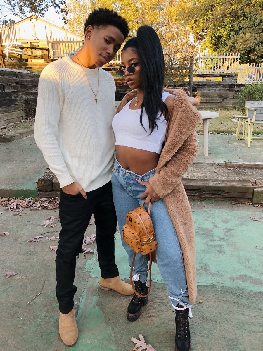 ThomasShannel's tweet photo. In love with those two
#Dk4l
#vlogmas2017 https://t.co/Ywq9BwfCv4