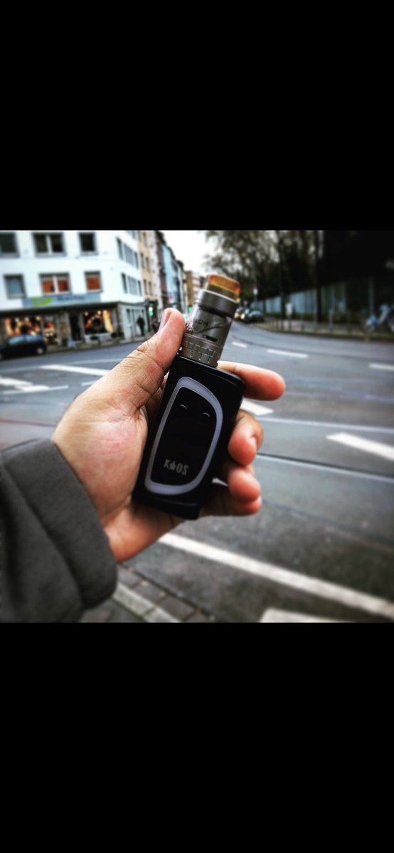 DampferCom's tweet photo. Sigelei Kaos Pharao mini❤️💨💨 #vape #vapetricks #vapestrong #vapeshop #vapesociety #vapeporn #vapestagram #like4like #lovemycommunity #vgod #vapeshots #vapestagram #vapeallday #vapeoftheday #vapeislife #vapedaily #vapefam #vapefamous #vapefamily #vaping #vapingsavedmylife https://t.co/Frjfn7Rf9e