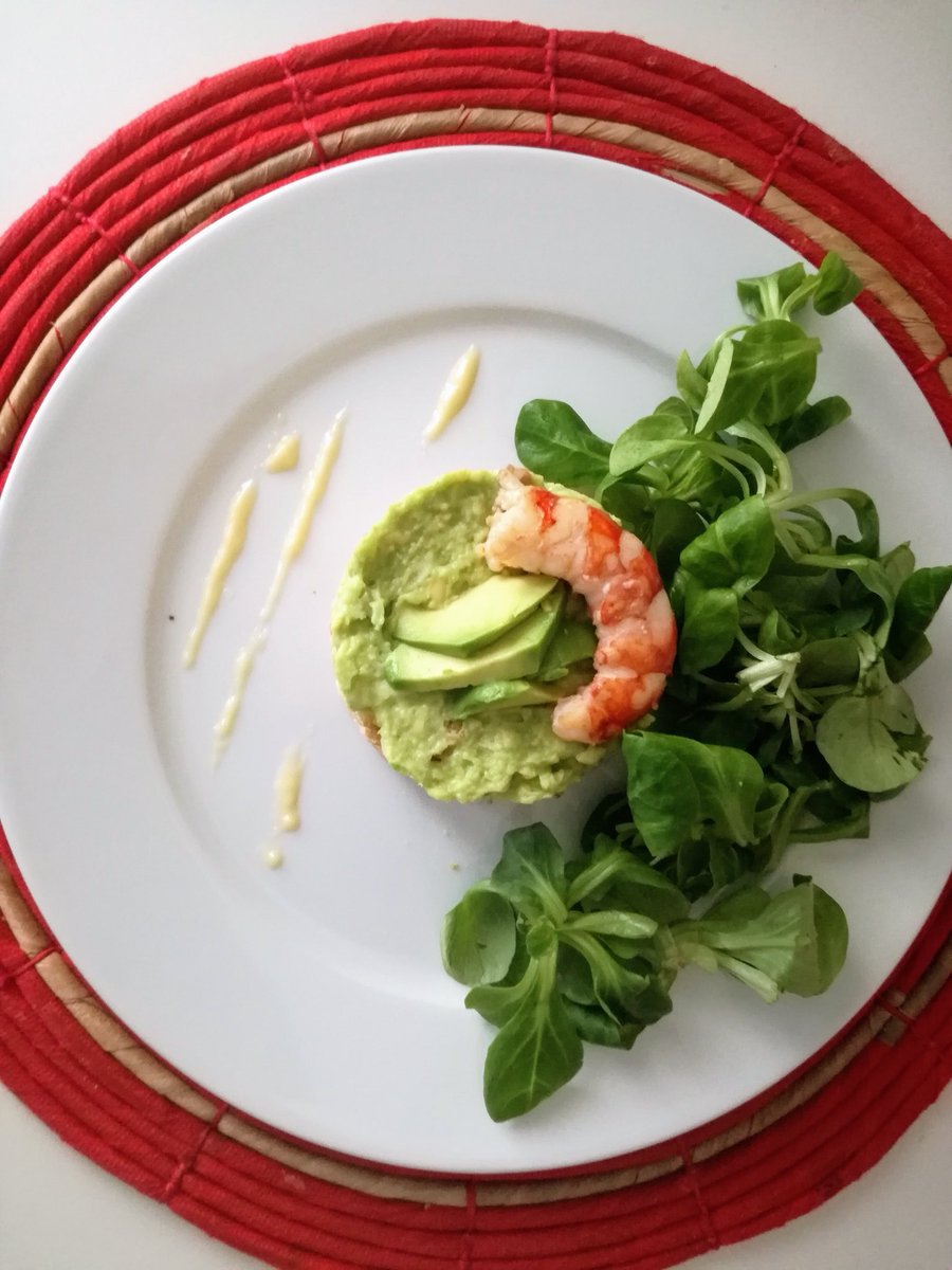 Cakesamedida's tweet photo. Recetas Navidad con Thermomix® : Tartar de palitos de cangrejo, langostinos y aguacate - Aperitivos, entrantes y tapas - Blog de AGURTZANE #navidadModoON #thermomix #sabemosloquecomemos https://t.co/MsMGBNCsyH https://t.co/I2byL35BAD