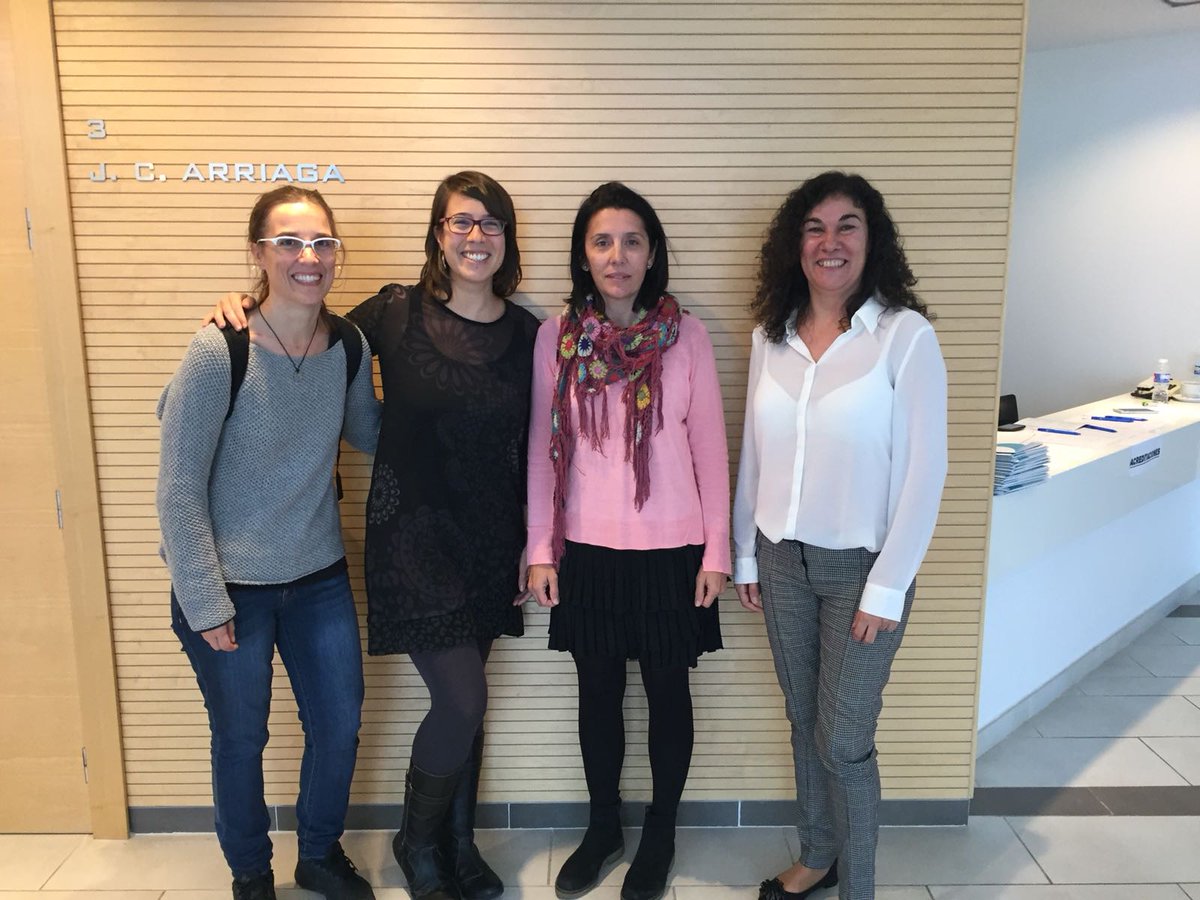 Proteomics_CNB's tweet photo. @CarrascalMontse @Marina_gay del @LPCSICUAB en #VIIIRCPC en #Bilbao @biocrucesHRI #Proteomics https://t.co/YGhn3DTMMI