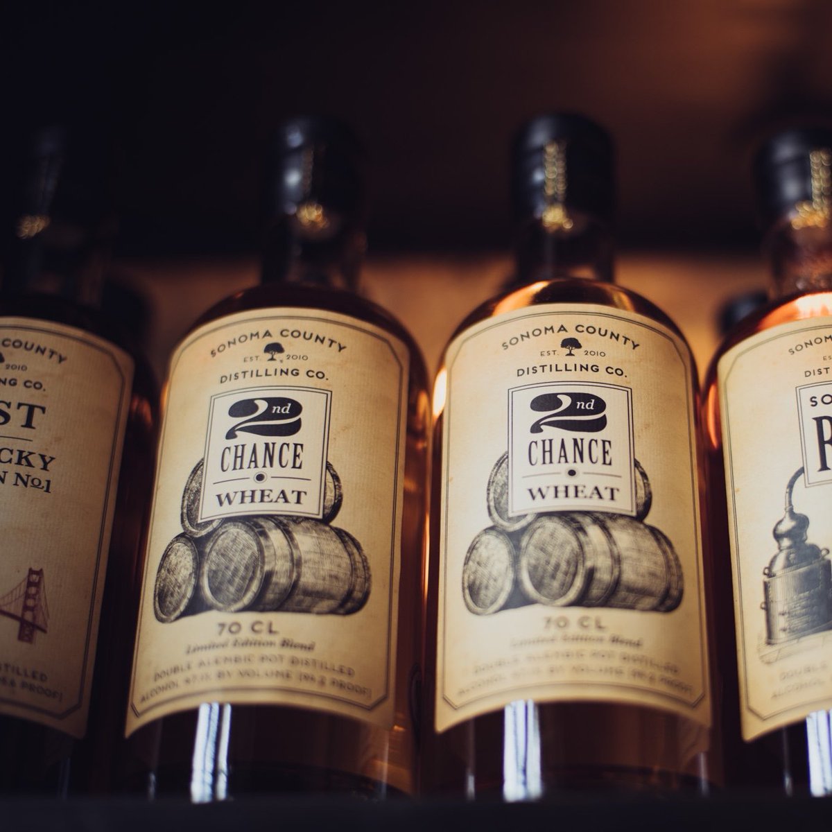 DistillinginE3's tweet photo. Tonight Maria's @VinothecCompass from 7pm with @DistillingCo whiskies, and next month don't forget to check out their #BarrelAgedGin Christmas cocktail! https://t.co/7GDj9kfP9Q