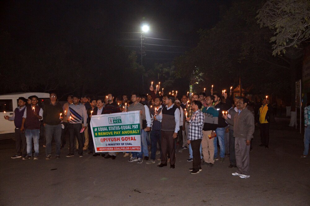 dstanwar51's tweet photo. If Govt has implemented One Nation, One Tax why not Same Status, Same Pay among Maharatna PSUs #RemovePayAnomalyCIL @PiyushGoyalOffc @CoalMinistry @CoalIndiaHQ https://t.co/L6G8yplKEo