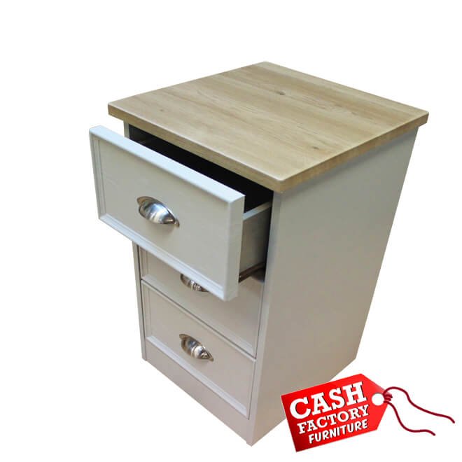 THECASH_FACTORY's tweet photo. New 3 drawer Grey/Oak chest now available online &amp; instore - €129 >> https://t.co/hpfHp5TiGs #CashFactory #Furniture #Galway #Cork #furnitureshop #bedroom #bedroomfurniture #bedsidelocker #cashfactoryfurniture #chest #oak https://t.co/L6sLgCkGOG