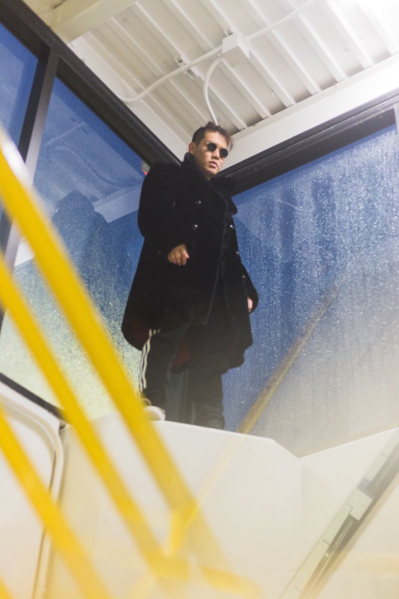 davidethanlee's tweet photo. If Morpheus was asian 

#photos #photography #art #photo https://t.co/WG97dhLQtH
