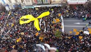 davidcompanyon's tweet photo. Ni fonts enllumenades de groc, ni llacets grocs, ni pancartes #LlibertatPresosPolitics als Ajuntaments 
La llibertat d’expressió és la que cap dins el 155 
Les eleccions #21D demoleixen drets i llibertats fonamentals https://t.co/nWd4ogoQGr