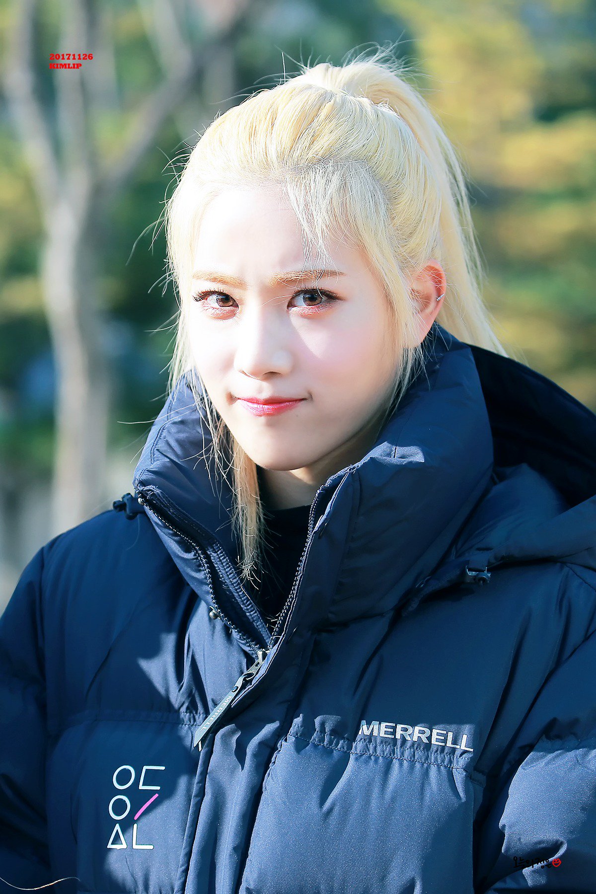 DP0Nwp8UQAAA8uB.jpg:large