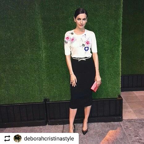 BelleCoisas's tweet photo. #Repost @deborahcristinastyle with ・・・
@CamillaBelle  #aboutlastnight #cstateofmind #cmagazine 💃🏻: @deborahcristinastyle https://t.co/m6P8rjvQBH
