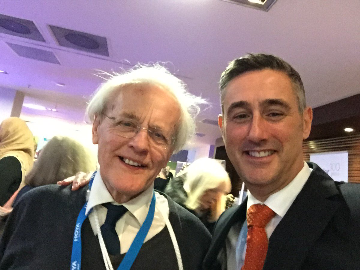 AttitudeCharter's tweet photo. George Theobald!!!!! Saw him in Glasgow, thought that could well be the guy, and pounced. It WAS him in Birmingham. Shame he has no mobile on computer so I can't send this video clip to him. #SOC17 @SOC_OpticalConf @SightCareGroup https://t.co/1auMYBWD8q