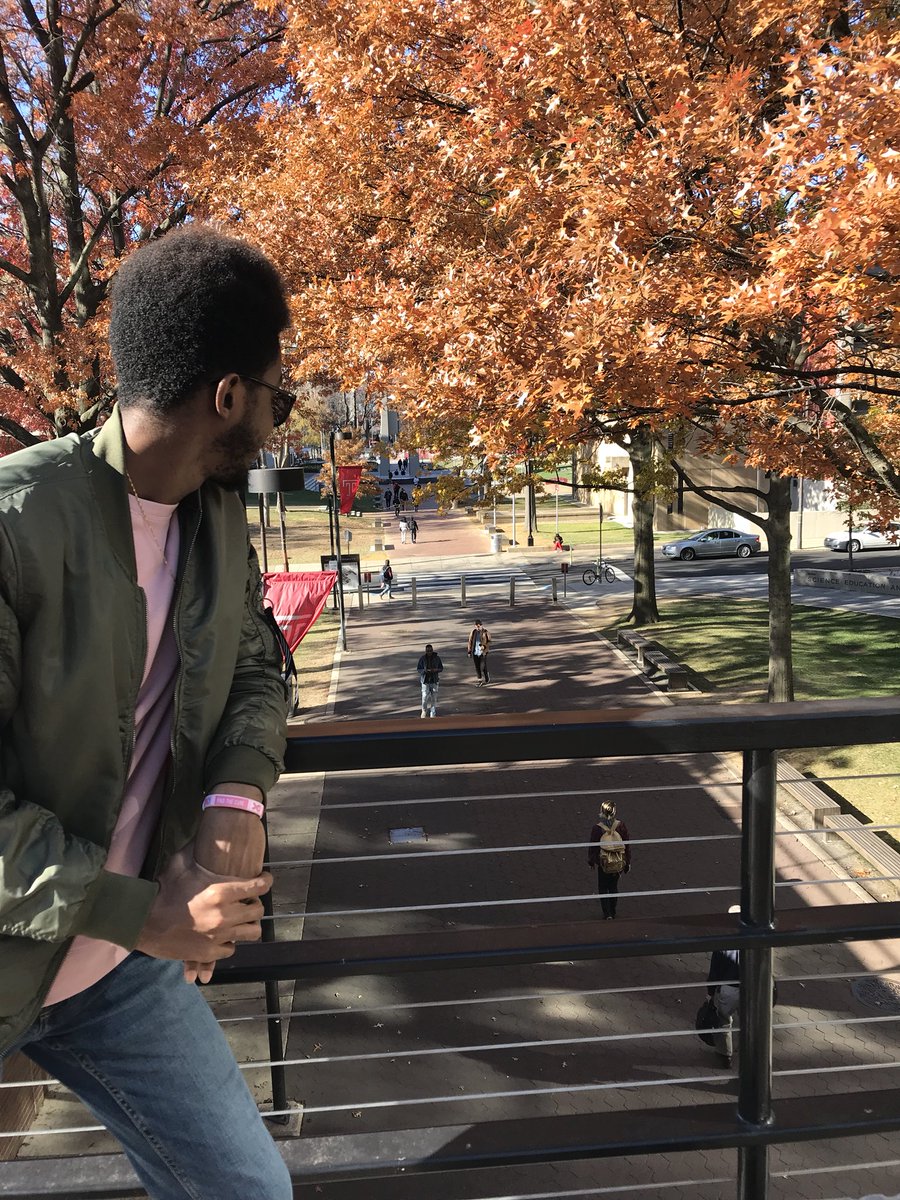 _iamNanaKay's tweet photo. Fall fashion 🍂 #fall2k17 https://t.co/liVqEFpiXr