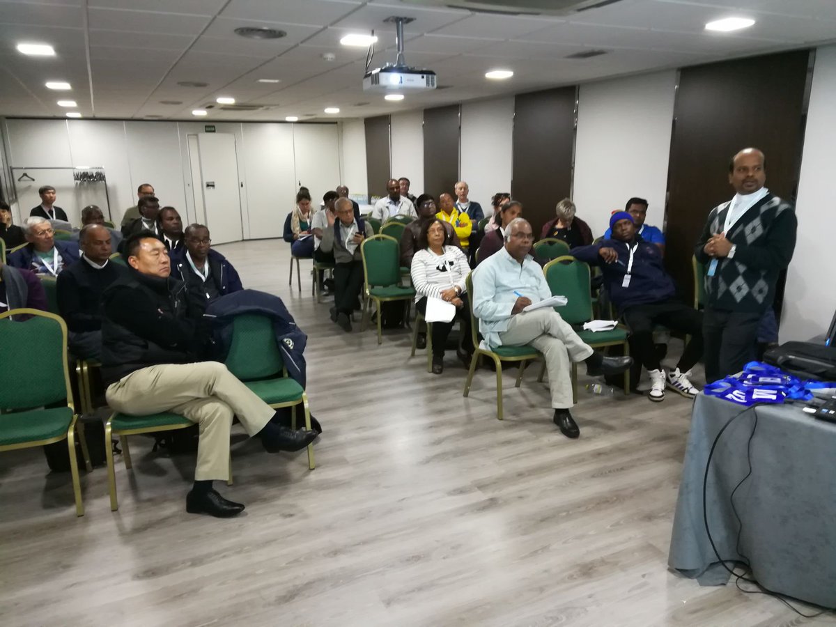 SYMFAMILY17's tweet photo. 🇪🇸Mini Cursos.

🇮🇹Mini Corsi.

🇬🇧Mini Courses.

#SYMFamily17 https://t.co/30Wb94x4k3