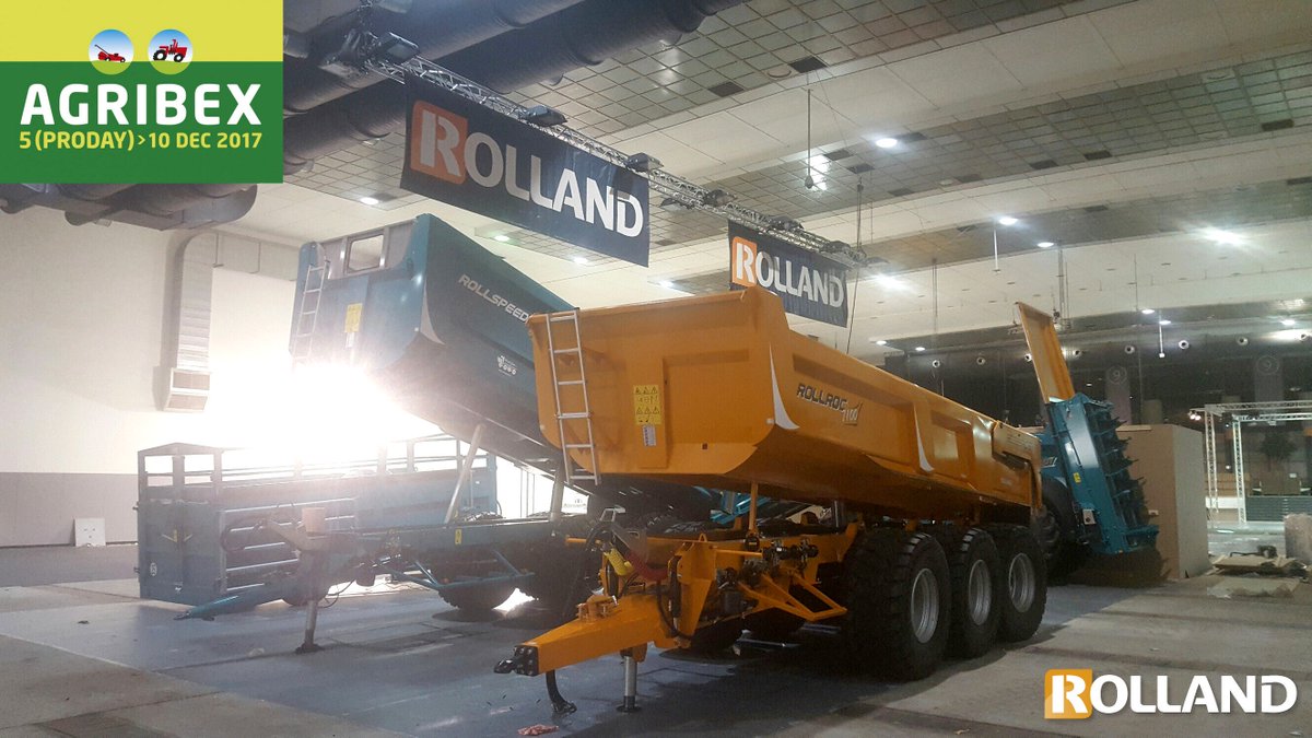 RemorqueROLLAND's tweet photo. 🚨 #SalonLive ! Montage en cours du stand #Rolland à @Agribex Bruxelles ! Bravo à Christophe notre technicien SAV et notre importateur Marijsse qui battent des records, le montage démarrait ce matin ! 💪 RDV à partir de Mardi 5 Décembre au Palais 9, Stand 9101 ! 😊 #ROLLTEAM https://t.co/oT5GcegZJ3
