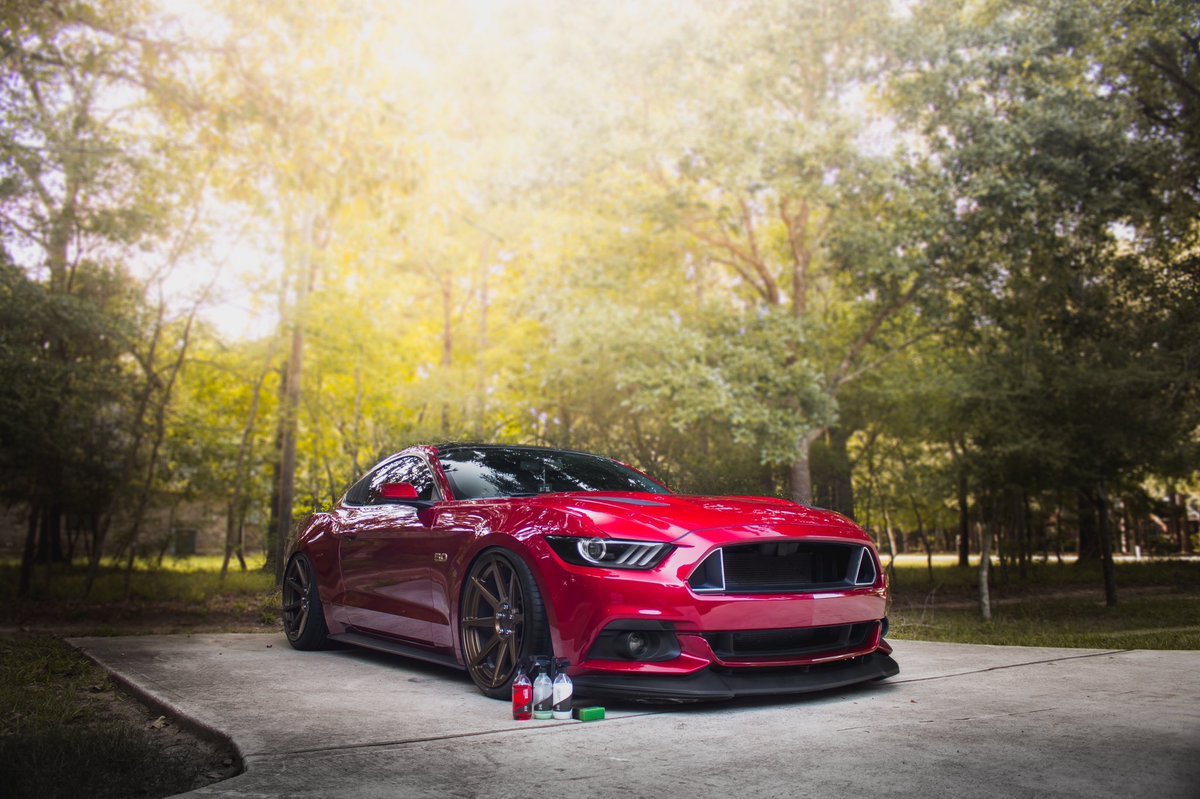 SmartPolishPro's tweet photo. Epic shot of @ rose_5oh’s Ruby Red Mustang, detailed using Smart Polish Pro 👌
•
#SmartPolishPro | #Mustang | #Detailing https://t.co/m03lQfREW2