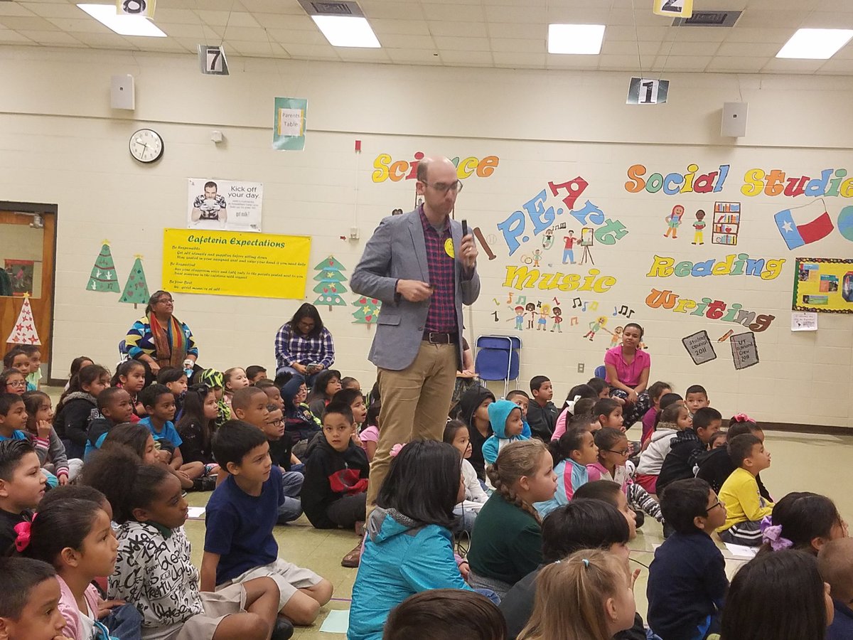 What a fun and fantastic time we had with award winning children's book author Greg Pizzoli! Thank you for visiting us!