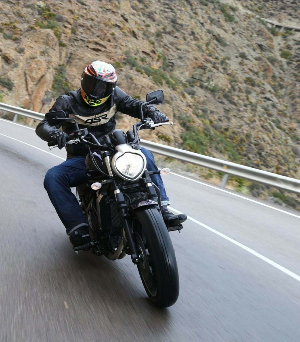 EatSleepRIDE's tweet image. Happiness is discovering the road, not arriving. #EatSleepRIDE #VulcanS @narmadi esr.cc/2zCpCcL