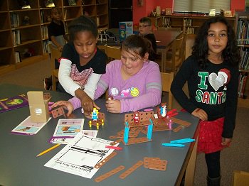 MonaDiggs1's tweet photo. Union STEM activities.  #BetheBest#UCPSLibraryLife https://t.co/0K2uptFdCq