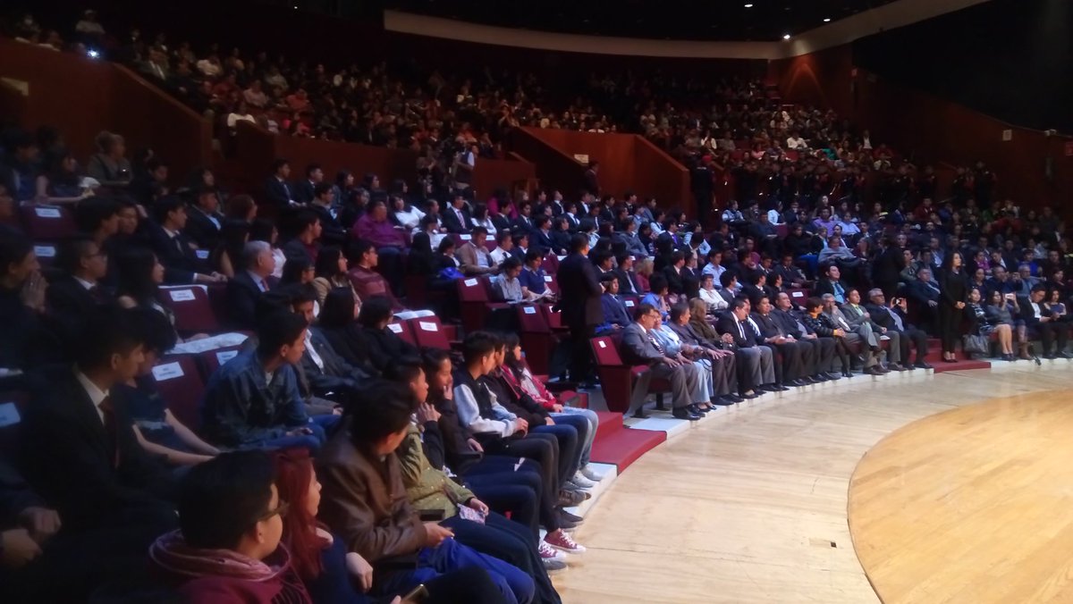 IPN_MX's tweet photo. #Huélum Ceremonia para reconocer a politécnicos de media superior que participaron en Concursos Académicos Institucionales. #Ciclo2016-2017 https://t.co/5YOpOSrjDa