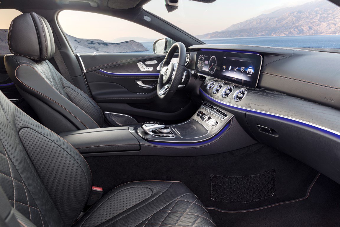 DaimlerTruck's tweet photo. What a car - what a design: 
The new #Mercedes-Benz CLS.
Pioneering the new design idiom with reduced lines and clear contours.
#HotAndCool #Daimler https://t.co/sBnG1yTSYN