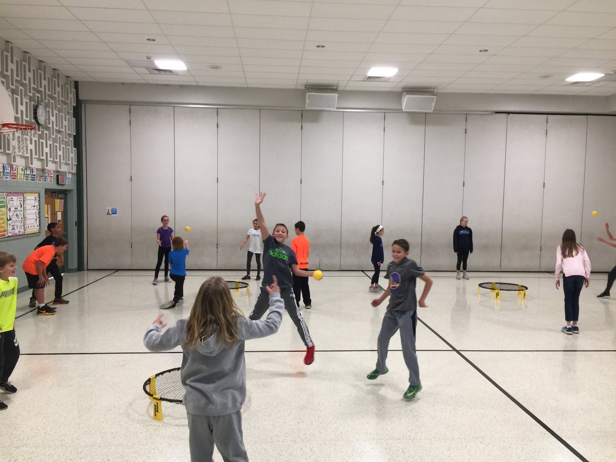 Spike ball has exploded @HampdenPE #HampdenDragons