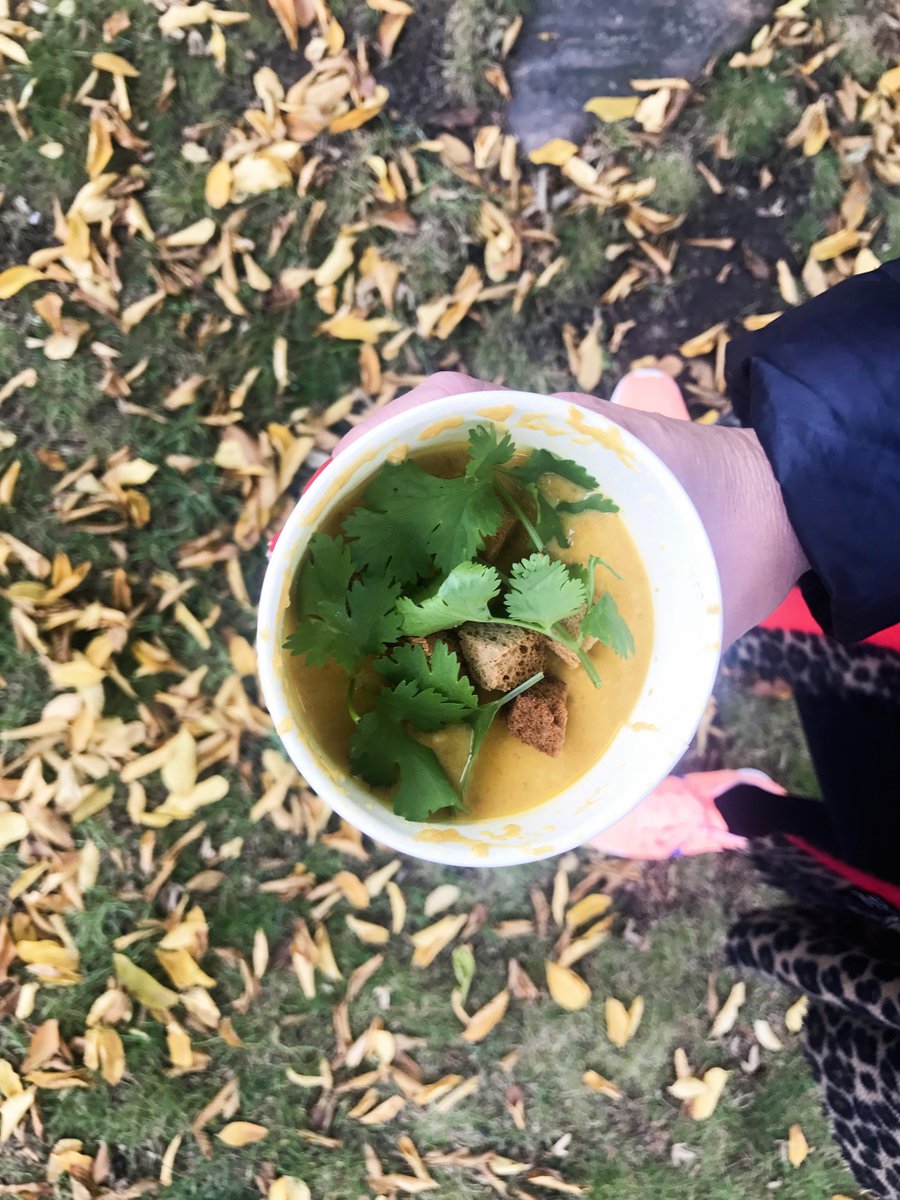 Abstarv's tweet photo. We have 3 different soups to choose from every day made freshly in house, the Carrot and Coriander was so creamy and delicious ๐ Add as much fresh coriander and croutons on top to give it that extra bite ๐ #absolutelystarving #londonbridge https://t.co/RTPq6qrc0Z