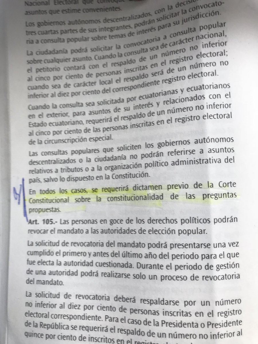 virgiliohernand's tweet photo. Los que de “angas o de mangas” pretenden desconocer el obligatorio  dictamen de la @CorteConstEcu vale recordarles el inciso final del Art. 104:  “En todos los casos se requerirá de dictamen previo...” ¿Más claro que eso o desesperación?
@GabrielaEsPais
@35PAIS https://t.co/cyCylVIEVQ
