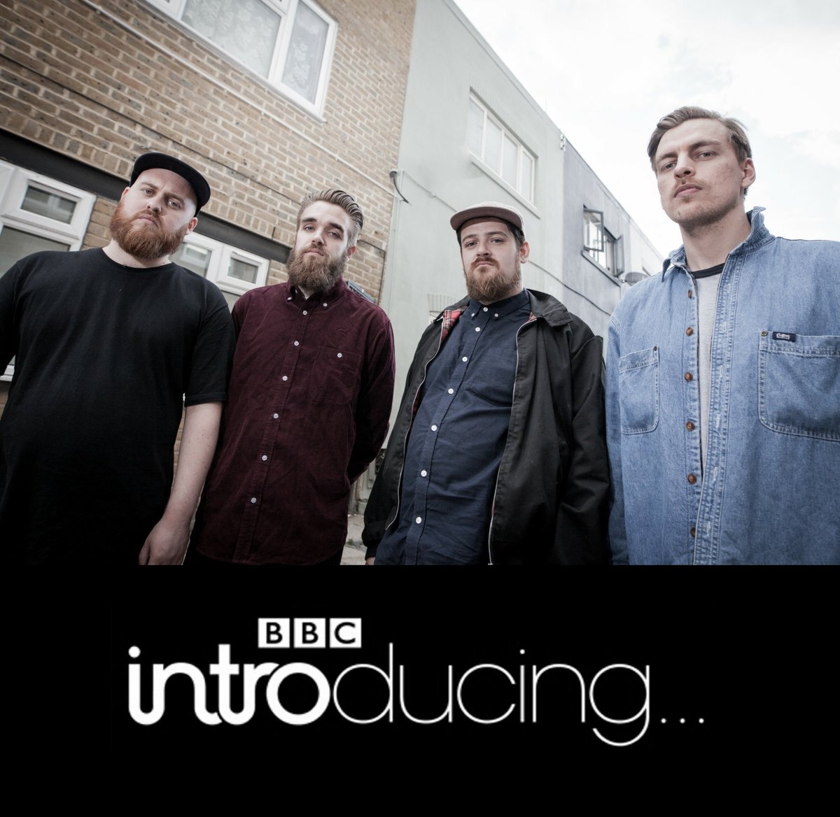 Thanks to <a href="/alanraw/">Alan Raw FRSA</a> for recently spinning 'Reaching' on <a href="/BBCIntroWY/">BBC Music Introducing in West Yorkshire</a> 👊🏻💥 listen to the show here bbc.co.uk/programmes/p05… #bbcintroducing