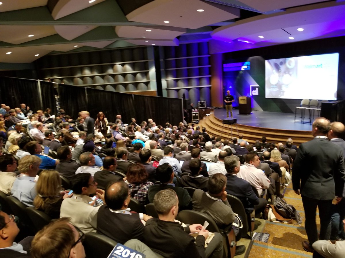 LimorSchafman's tweet photo. #EnterpriseBlockchain overruneth with attendees @Blockchain_Expo listening to value chain/supply chain tracking. @IBM and @Maersk creating p2p global goods transport with docs, signatures, goods review - all transparent. https://t.co/3XwreOIy92