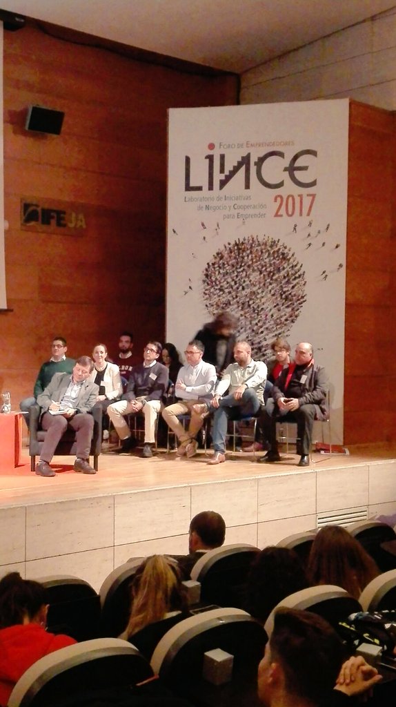 legal_label's tweet photo. @legal_label finalista en #ForoLince2017 @FERIASJAEN compartiendo conocimientos sobre #emprendimiento #innovacion https://t.co/deRbsd1baY