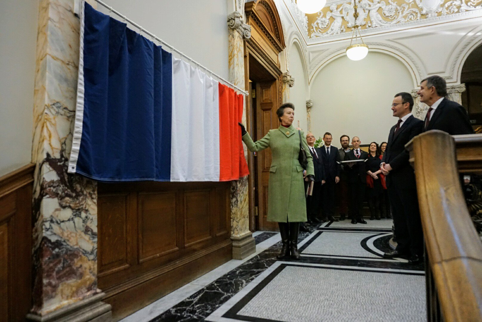 French Embassy UK🇫🇷🇪🇺 on Twitter: "The Auld Alliance lives on! 🇫🇷 Ambassador Jouyet & Consul Cocher had the honour of welcoming HRH Princess & @ScotGovFM @NicolaSturgeon at the inauguration of