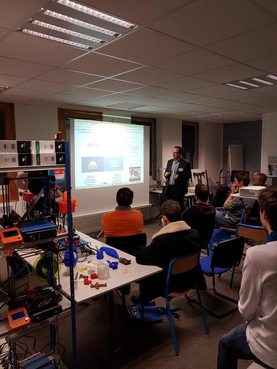 Johan_V_59's tweet photo. @ESMEsudria #Lille @SNCF_Digital #intelligencecollective #Management Nous accueillons le Forum #innovation de la #SNCF division matériel. Ateliers  #KIABI #decathlon #CUB #groupeherve #ANEO #clubimp3D #SNCF https://t.co/kBqWcWMr2o
