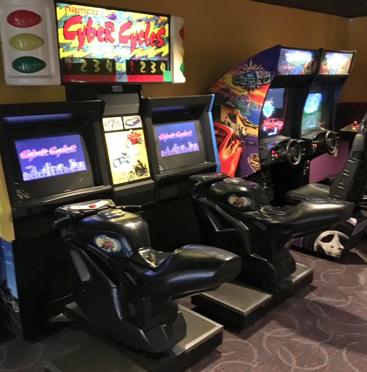 GarbageBarf's tweet photo. Get your Big-Ass Polygons ready to race man. Now with two life like environments to choose from #RETROGAMING #retroarcade #cybercycles https://t.co/Mgt5LTp18l