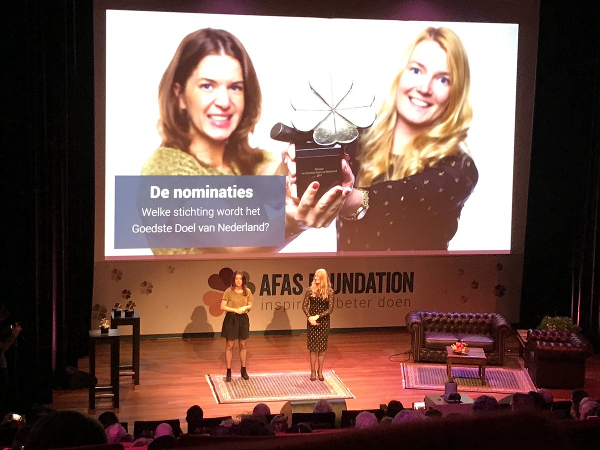 AFASFoundation's tweet photo. We gaan beginnen met de bekendmaking van Het Goedste Doel van Nederland! Aan Roos en Melanie de eer om de uitreiking te doen! #goedstedoel #afasfoundation https://t.co/AiWIE45mz9