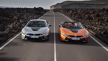 DeMPower's tweet photo. BMW USA News - The First-Ever 2019 BMW i8 Roadster and new 2019 BMW i8 Coupe. https://t.co/NbJR7oHtLY https://t.co/IlVQZgYasG