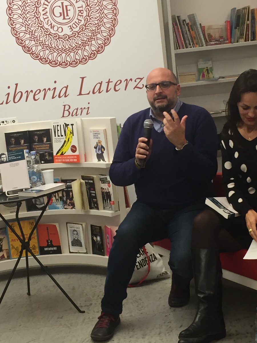 LibreriaLaterza's tweet photo. Prima presentazione in Italia del volume "Gramsci nel mondo arabo".
Gennaro Gervasio ne discute con le curatrici Patrizia Manduchi e Alessandra Marchi.
#LibreriaLaterza #Gramsci #Presentazione https://t.co/zfldrifc0c