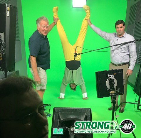 strong_automot's tweet photo. When John Moore wanted to break into a #Christmas handstand, we were happy to help an #elf out! #TeamStrong #InTheStudio #StrongAutomotive https://t.co/lJbwtn2Qn3