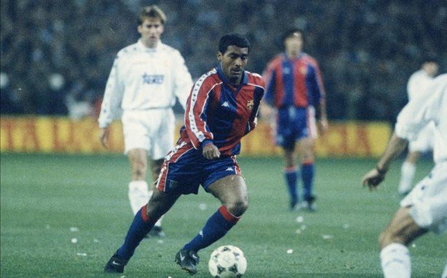 FootballCitizns's tweet photo. De aquello nos ha quedado Stoichkov (https://t.co/kWsNeTKbur), Laudrup (https://t.co/j7D02ofoFY) o el postrero Romário (https://t.co/yhay0ZmUxt) https://t.co/xLeRpZc17C