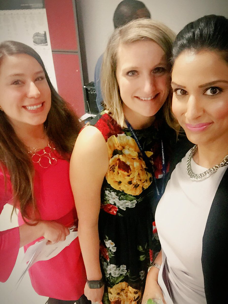 NadiaBukhariUCL's tweet photo. End to a fabulous evening. High five to the organising team ๐๐ผ #SOPAwards https://t.co/gVoApRBaA0