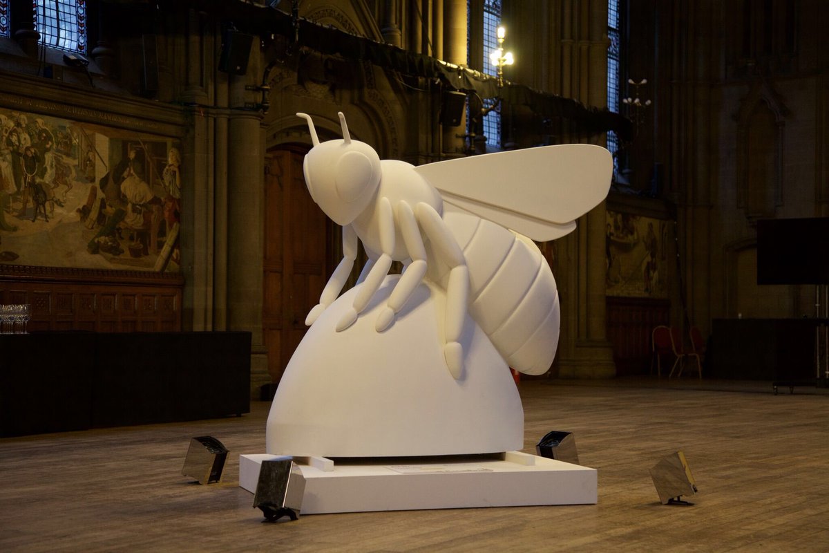 mcrarttrail's tweet photo. #BeeInTheCity will be a stunning public art trial of over 80 individually designed giant bee sculptures crafted by regional artists, which will weave its way across the city during summer 2018: https://t.co/d7oNBZoYC4 https://t.co/xhGwRLRvXG