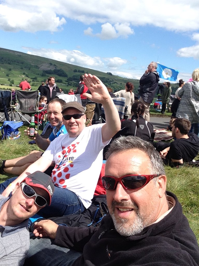 Mikepollard63's tweet photo. @TwoSpareTubes @T21BEY @DARRENHARDY1 Strange looking bunch 🚴 https://t.co/ED50rMCyQ1