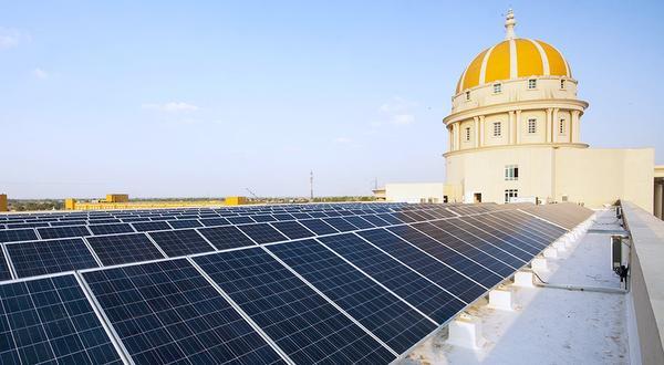 businessline's tweet photo. IFC picks up stake in CleanMax Solar https://t.co/4mClbkLTLL #CleanMaxSolar #rooftopsolar https://t.co/CmzqF3BsoM